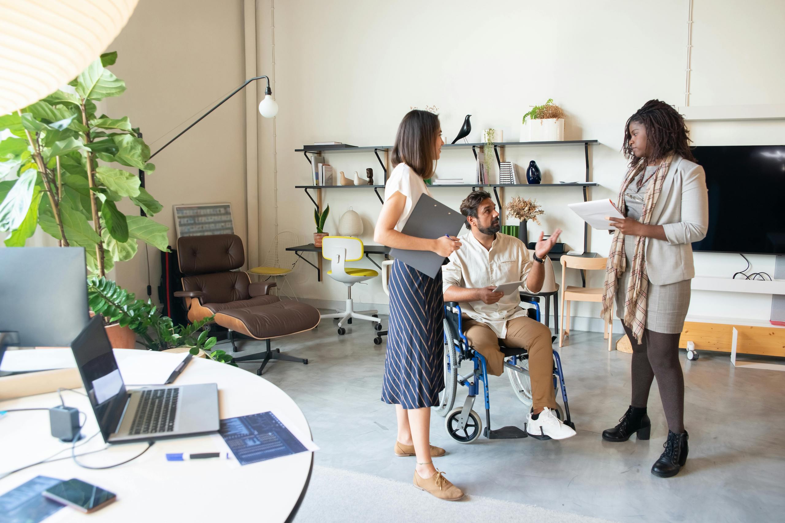 8 business benefits of workplace diversity and inclusion in 2026