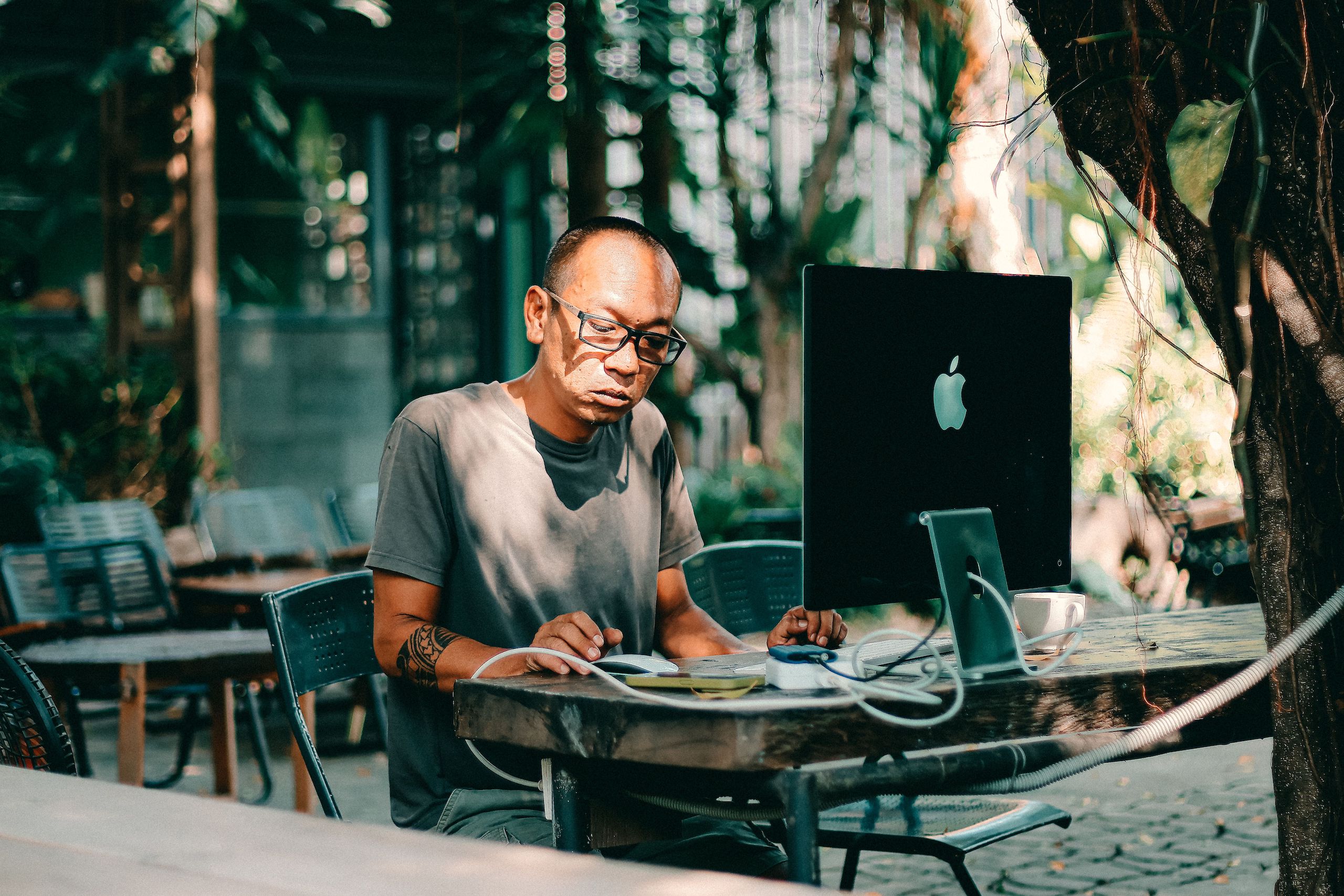 6 ways to make your gig workers feel like part of the team